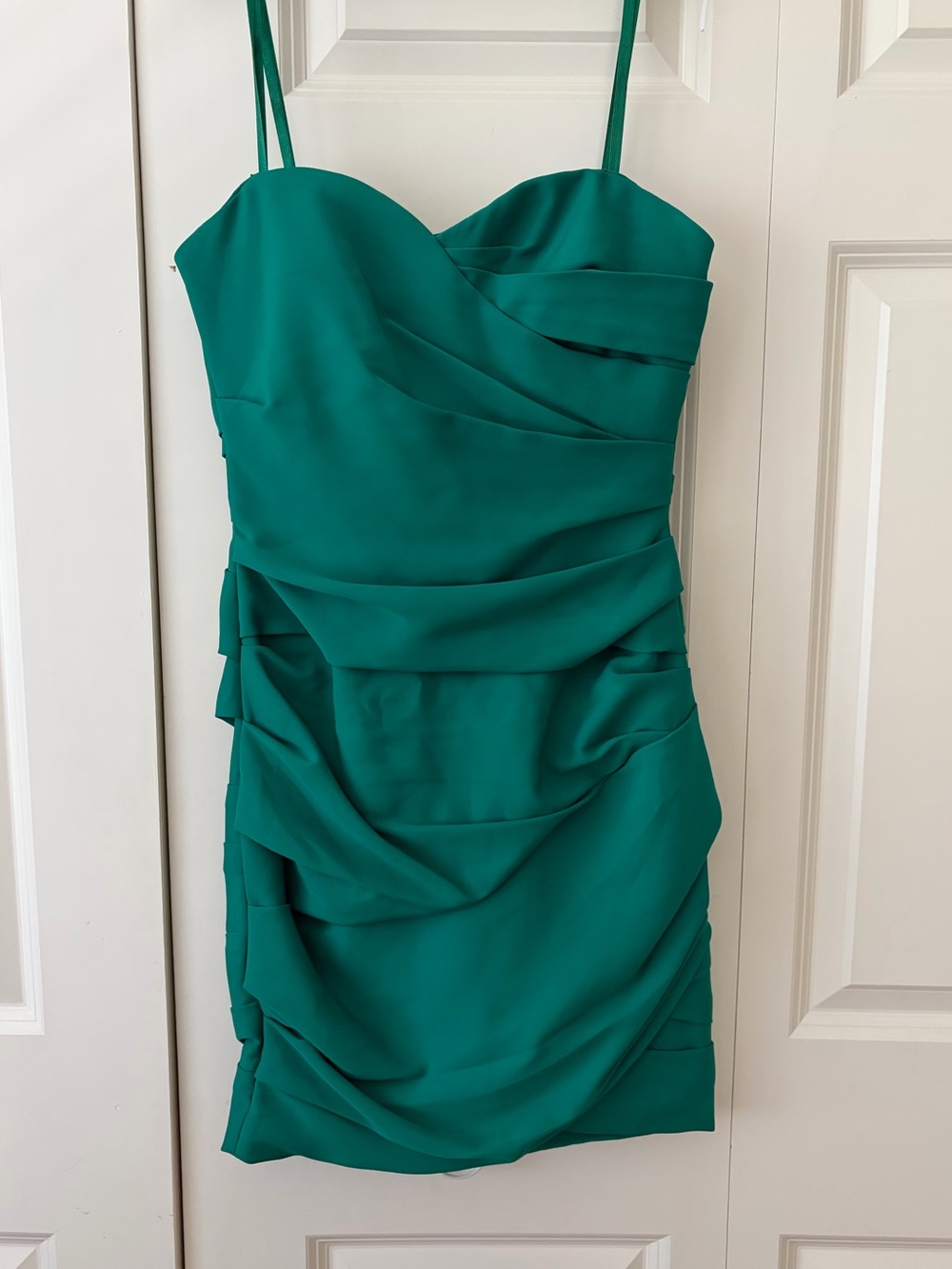 BCBG Maxazria Mini Strapless Bodycon Dress Size 6 Ultra Green